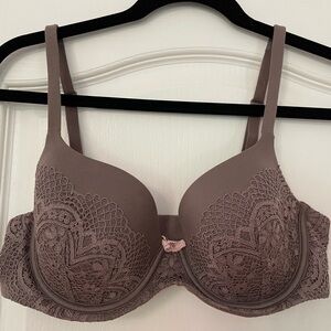 Victoria’s Secret Body by Victoria Lined Demi Bra in 34D